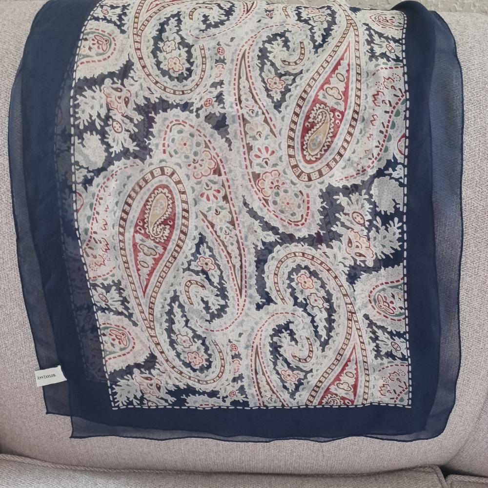 Paisley Print Scarf in Navy and Cream